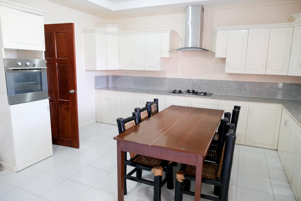 Luzmin Bh - Cottages And Bungalows Ослоб Екстериор снимка